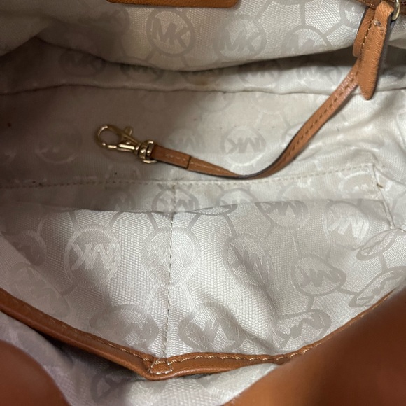 Michael Kors Large Hamilton Bag Brown with Lock & Key - Picture 2 of 9